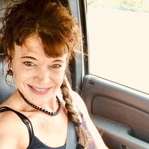 Meet your Posher, Debbie